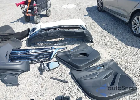 2023 Chevrolet Equinox Fwd Premier z USA, uszkodzony, nr VIN 3GNAXNEG6PL158138